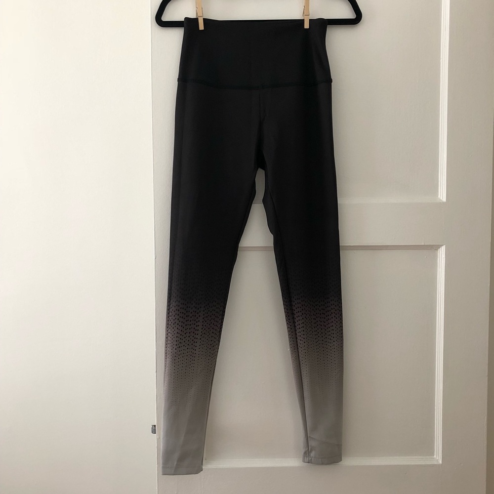 Beyond Yoga pants. Black fade silver.